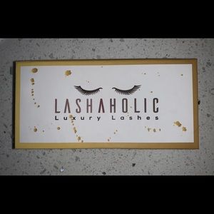 Lashaholic luxury lashes